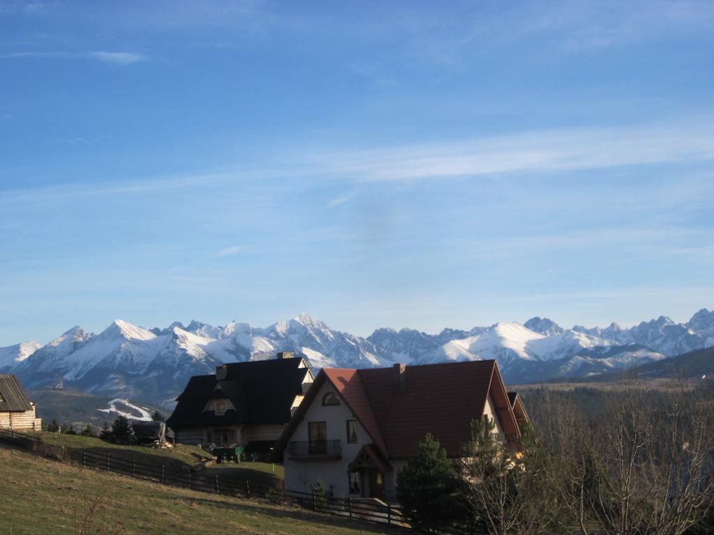 Apartamenty I Pokoje Rodzinne ชาร์นาโกรา ภายนอก รูปภาพ